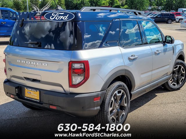 Certified 2022 Ford Bronco Sport Outer Banks w/ Tech Package AWD/4WD image 7