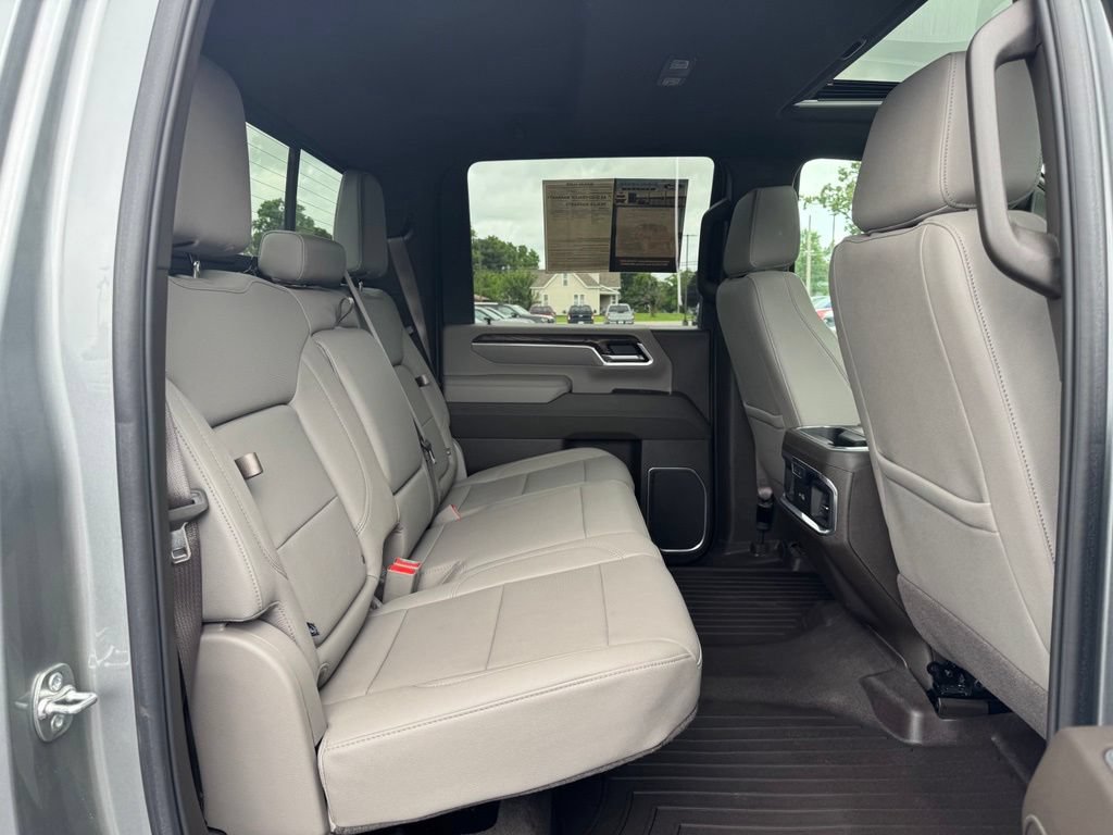 Used 2025 GMC Sierra 2500 SLT w/ SLT Convenience Package AWD/4WD image 20