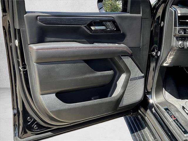 Used 2026 GMC Yukon XL AT4 Ultimate AWD/4WD image 17
