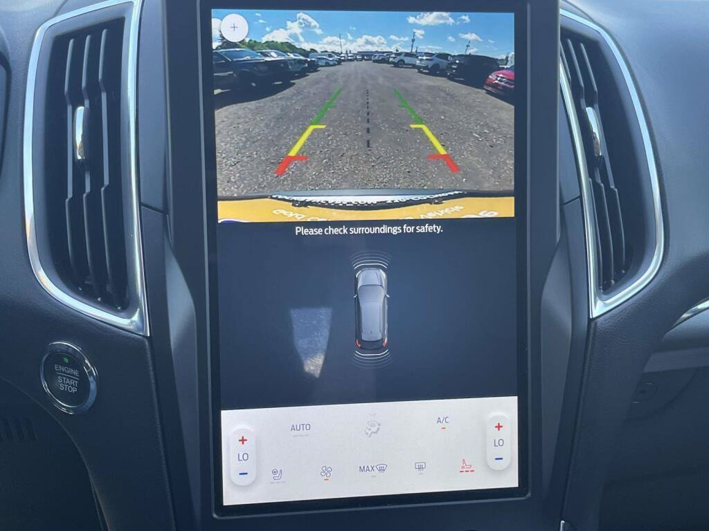 Certified 2024 Ford Edge Titanium AWD/4WD image 28
