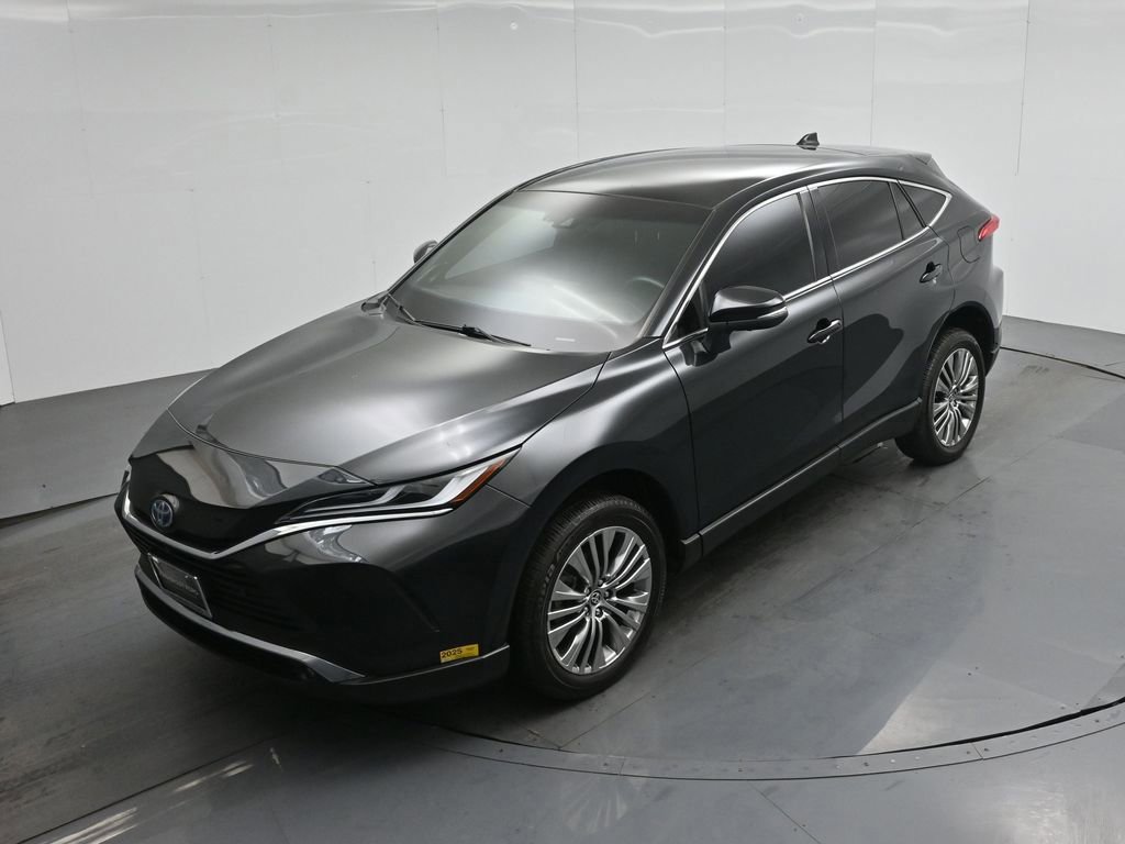 Used 2024 Toyota Venza Limited image 27