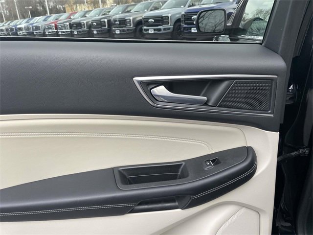 Certified 2022 Ford Edge Titanium image 24