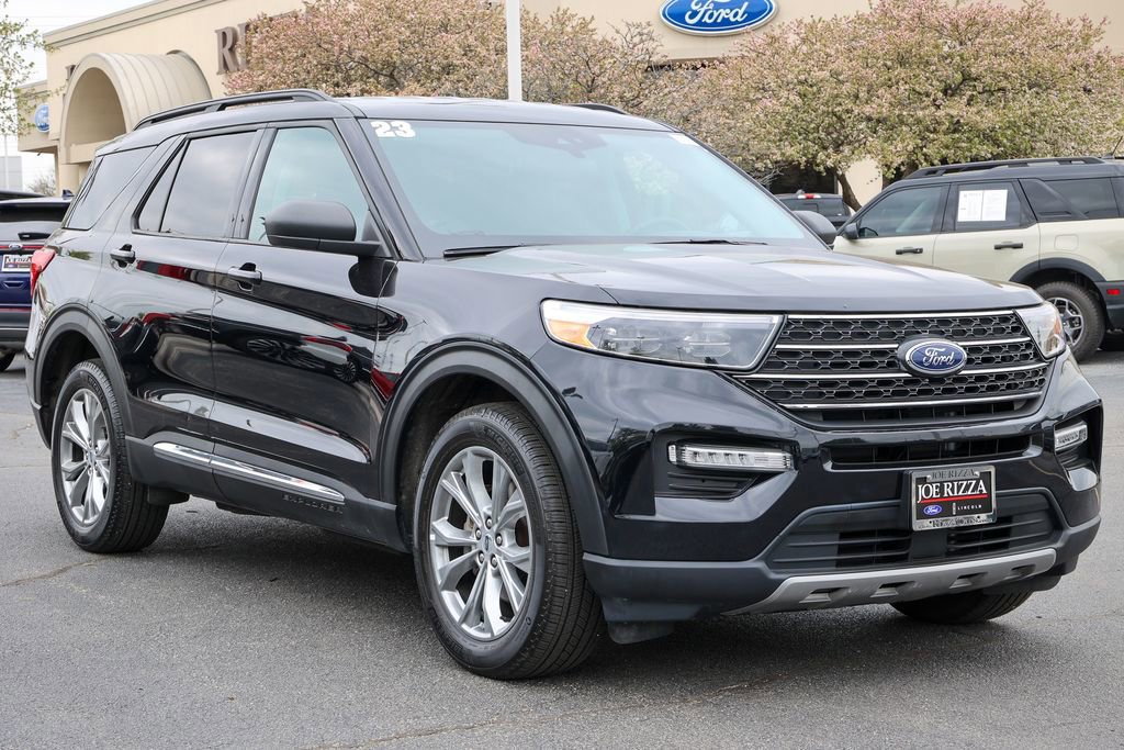 Certified 2023 Ford Explorer XLT w/ Equipment Group 202A AWD/4WD image 14