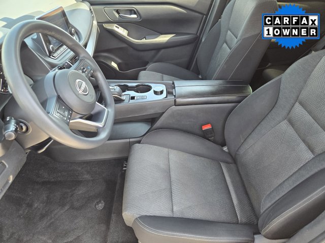 Used 2024 Nissan Rogue SV image 11