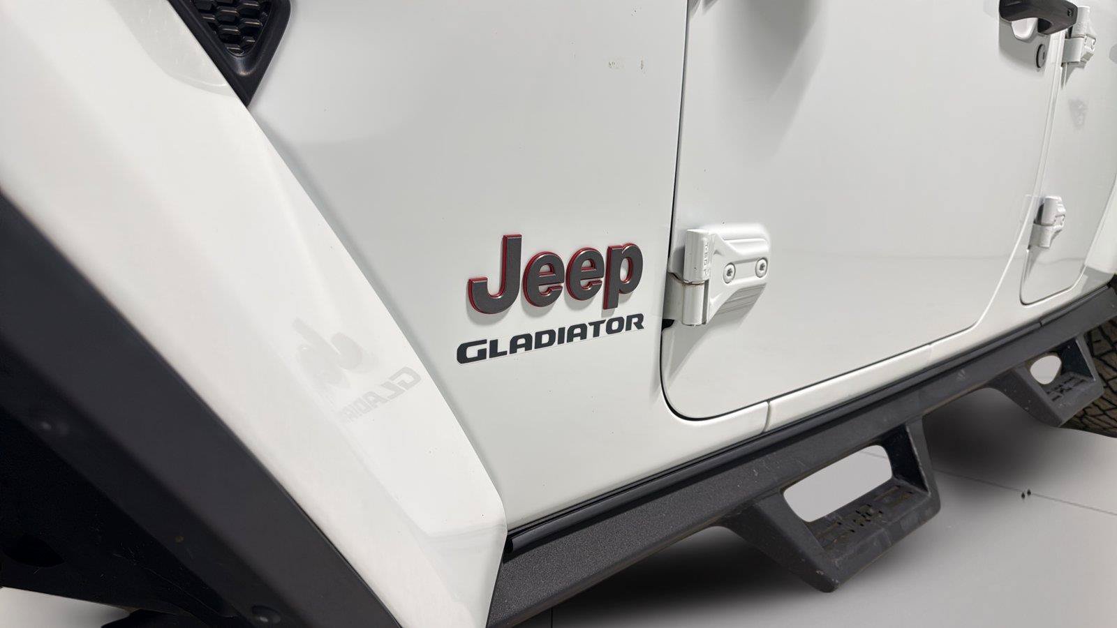 Used 2020 Jeep Gladiator Rubicon AWD/4WD image 34