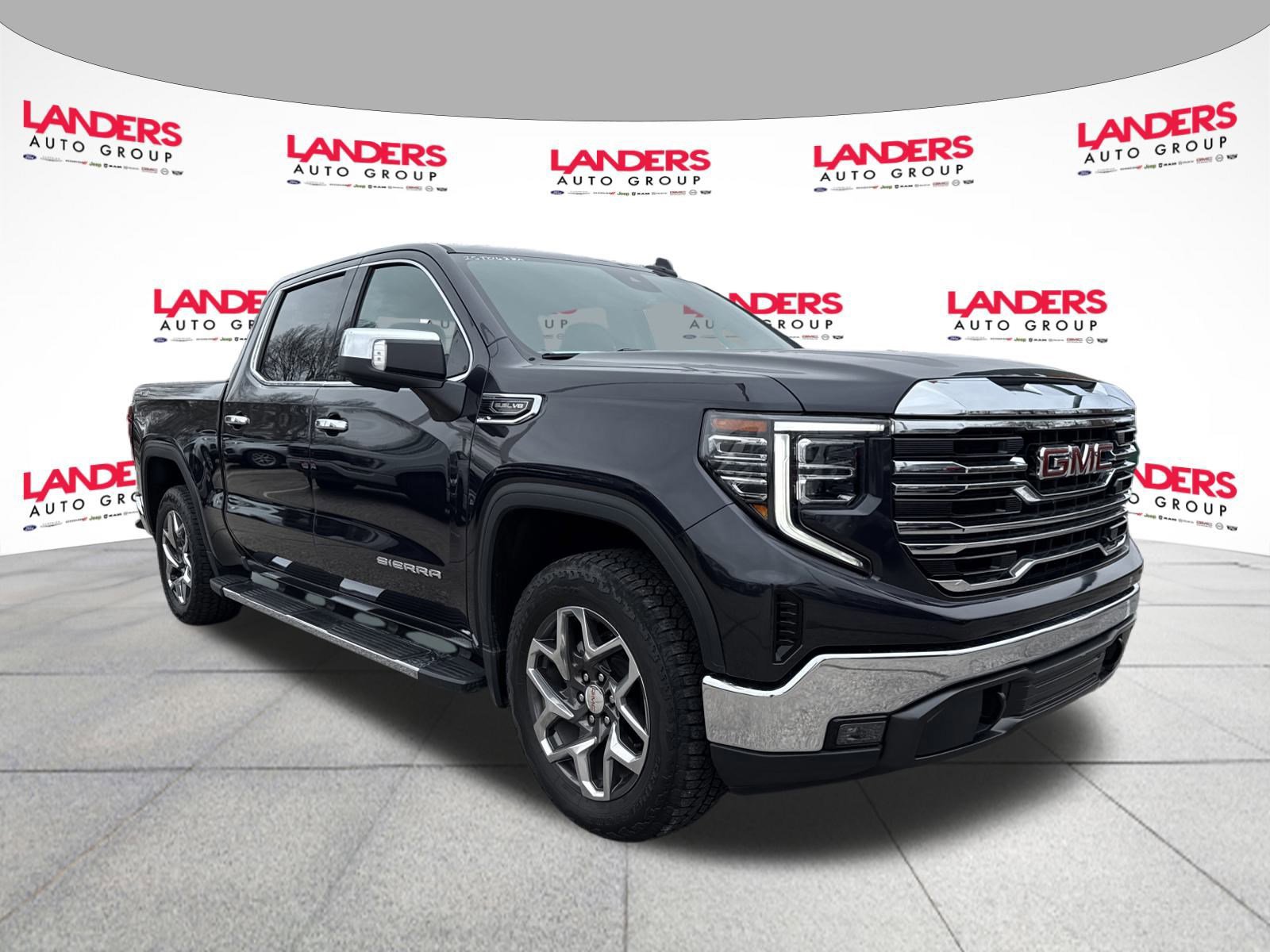 Used 2023 GMC Sierra 1500 SLT w/ SLT Premium Package image 7