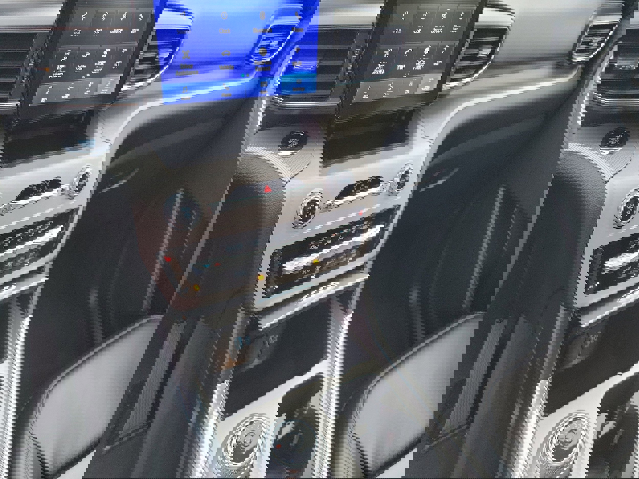 Certified 2023 Ford Explorer XLT w/ Equipment Group 202A image 32