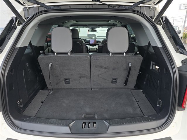 Certified 2022 Ford Explorer XLT w/ Equipment Group 202A image 24