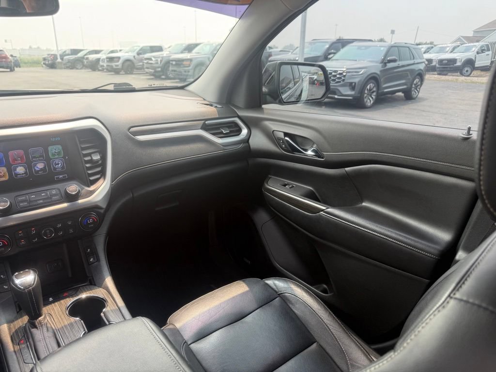 Used 2019 GMC Acadia SLT w/ LPO, Floor Liner Package AWD/4WD image 49