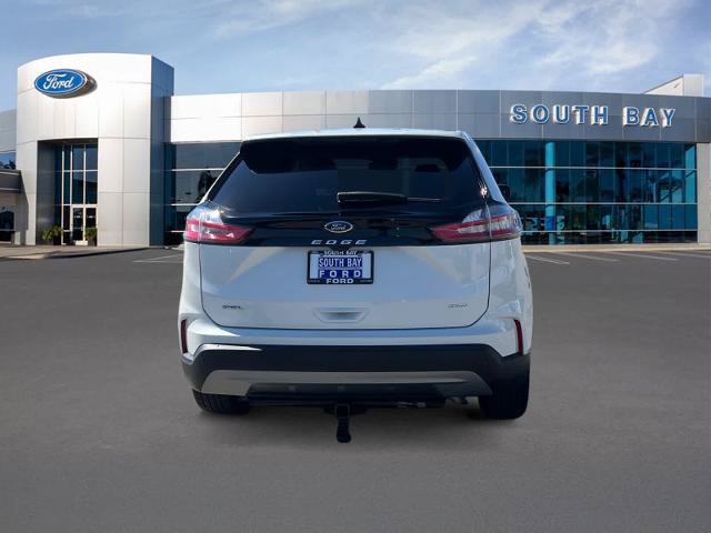 Certified 2024 Ford Edge SEL w/ Convenience Package AWD/4WD image 4