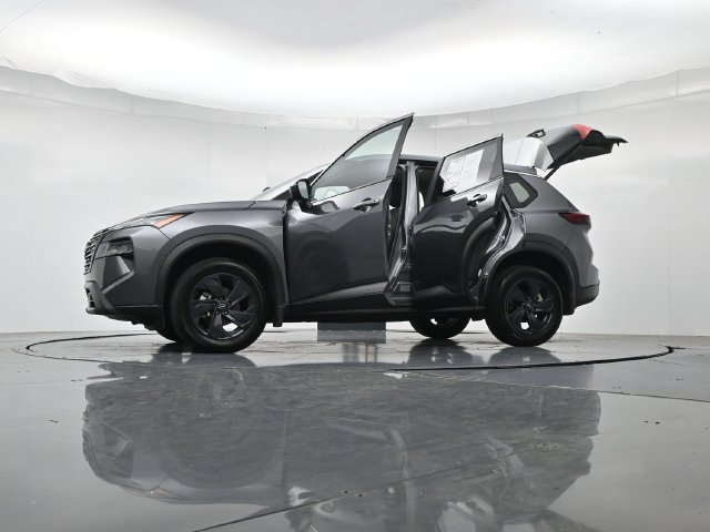 Used 2026 Nissan Rogue SV w/ Cold Weather Package FWD image 53