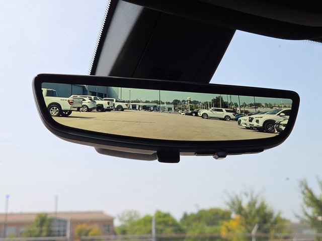 Used 2023 Chevrolet Traverse RS AWD/4WD image 29