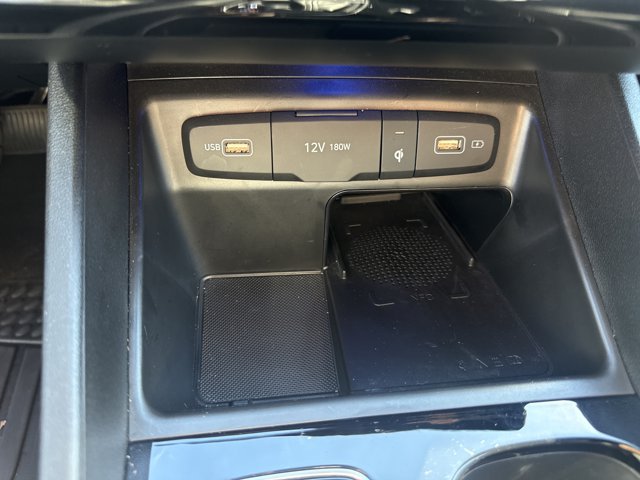 Used 2023 Hyundai Santa Cruz Limited AWD/4WD image 25