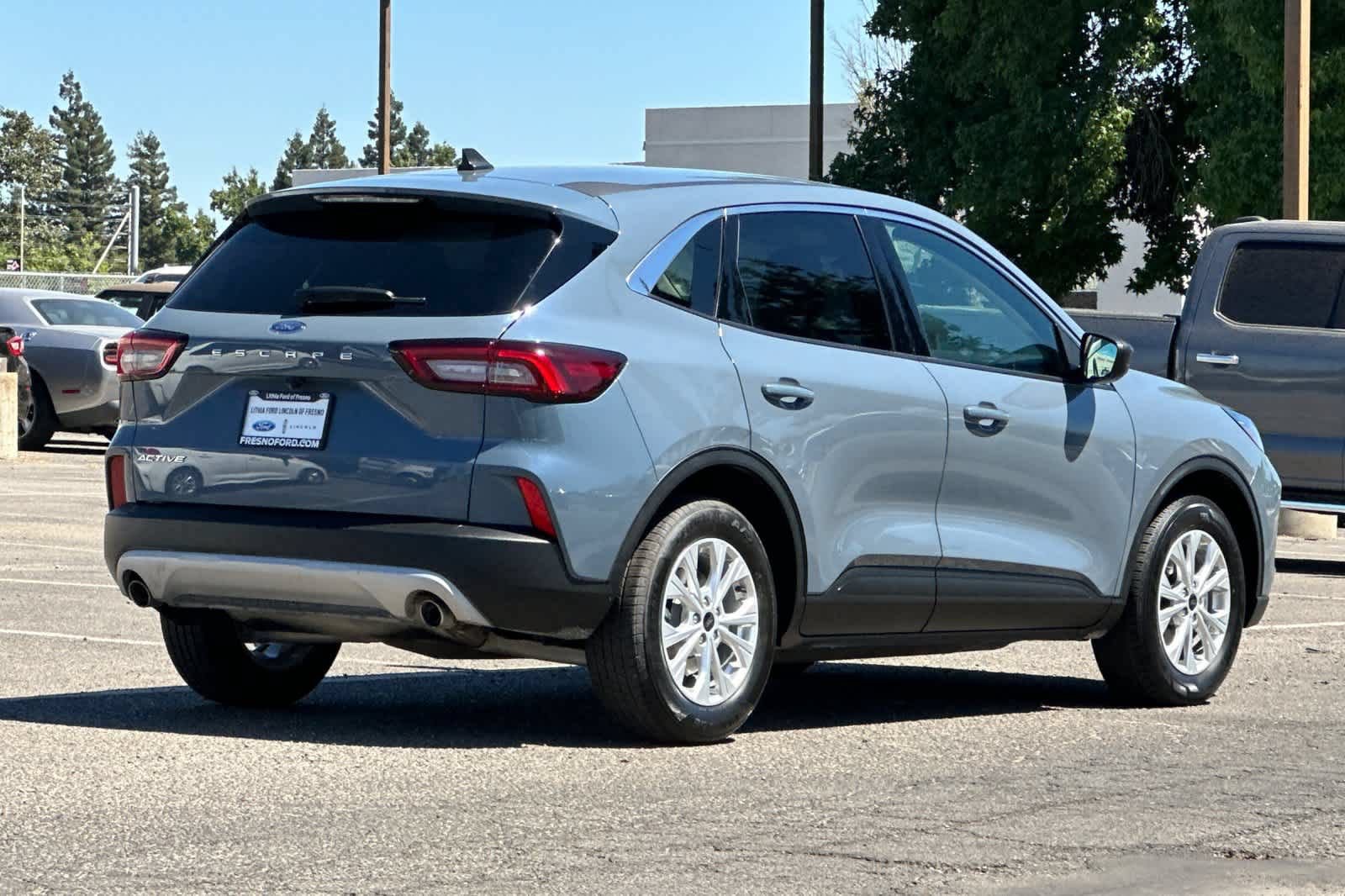 Certified 2024 Ford Escape Active FWD image 2