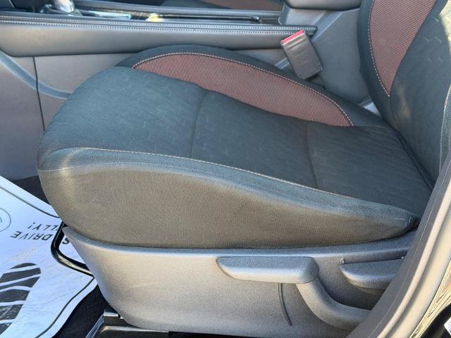 Used 2024 Nissan Kicks SR FWD image 18