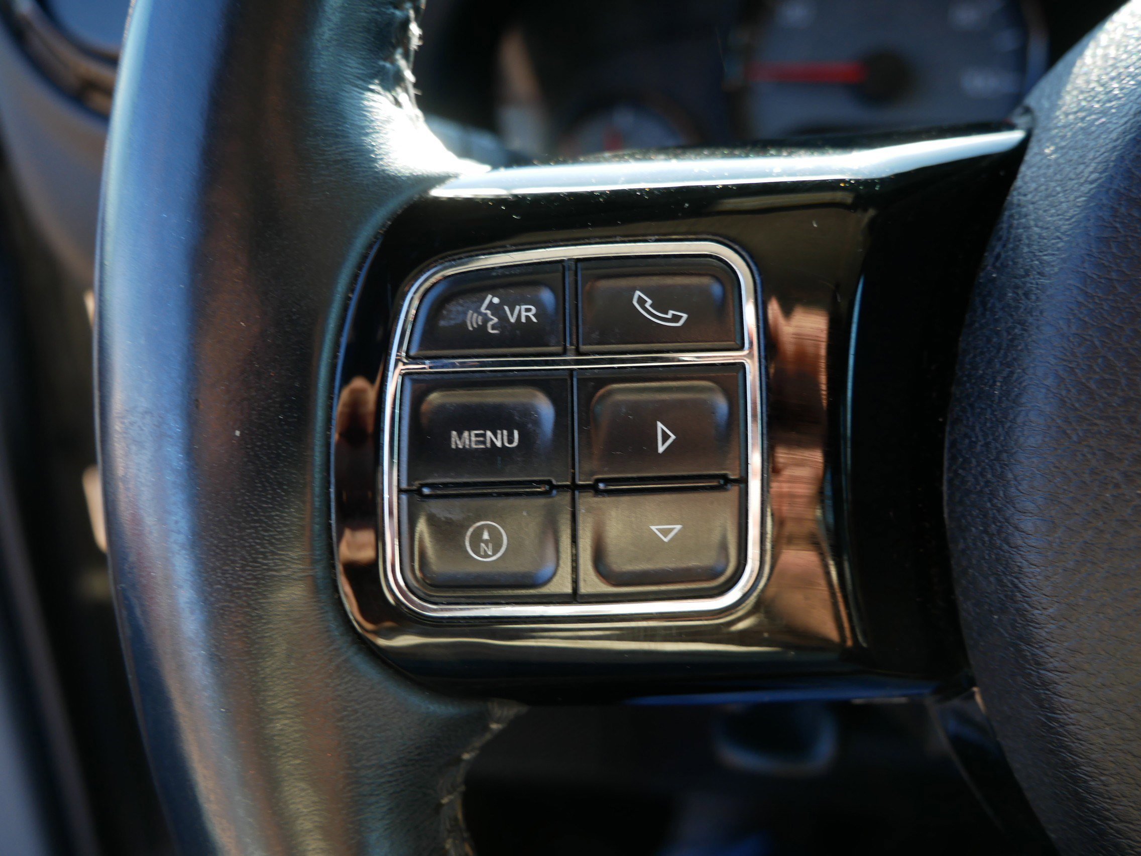 Used 2017 Jeep Wrangler Unlimited Sahara AWD/4WD image 27