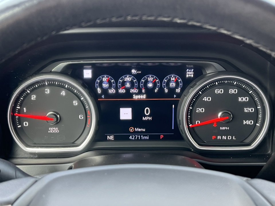 Used 2022 Chevrolet Silverado 1500 High Country w/ Technology Package image 29