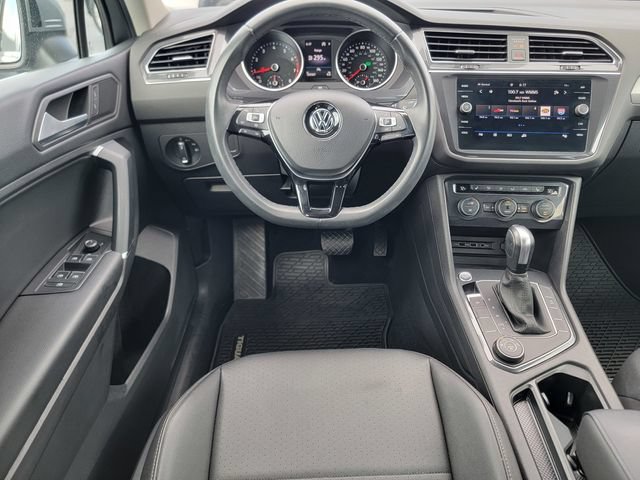 Used 2020 Volkswagen Tiguan SE AWD/4WD image 30