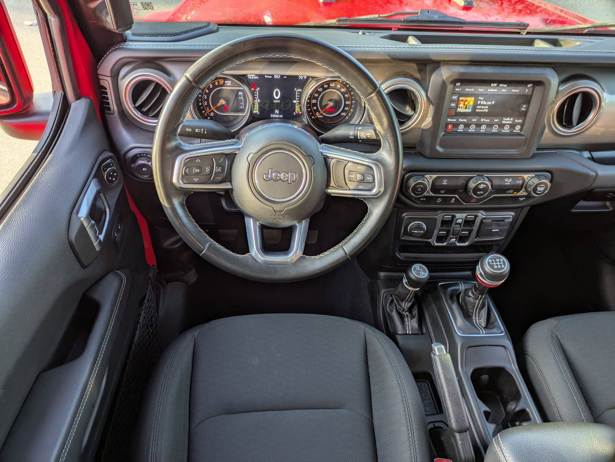 Used 2020 Jeep Wrangler Unlimited Sahara image 34