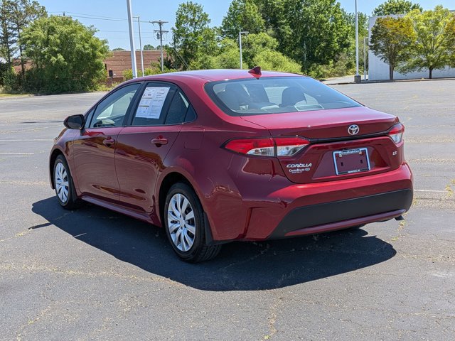Used 2022 Toyota Corolla LE FWD image 3