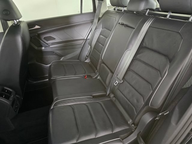 Used 2019 Volkswagen Tiguan SEL Premium AWD/4WD image 19