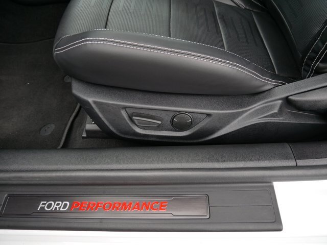 Certified 2022 Ford Mustang Shelby GT500 w/ Technology Package RWD image 8