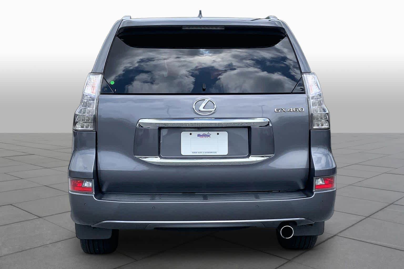 Used 2018 Lexus GX 460 Premium w/ Premium Package AWD/4WD image 5