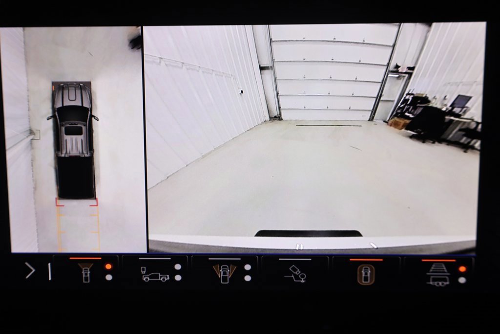 Used 2024 GMC Sierra 3500 Denali Ultimate image 37