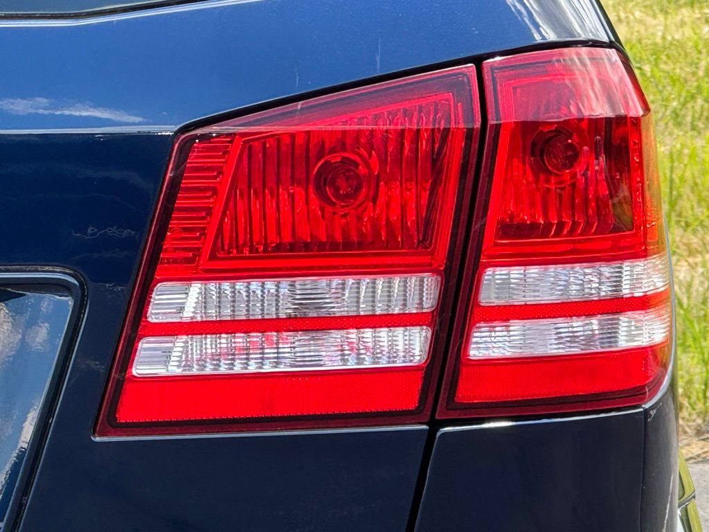 Used 2019 Dodge Journey SE FWD image 12