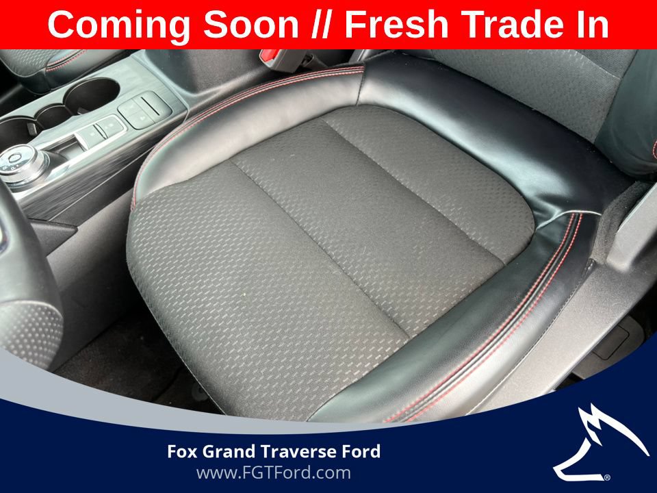Certified 2025 Ford Escape ST-Line Select AWD/4WD image 10