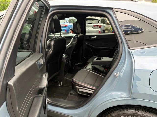 Certified 2023 Ford Escape ST-Line Select w/ Tech Pack #2 AWD/4WD image 14