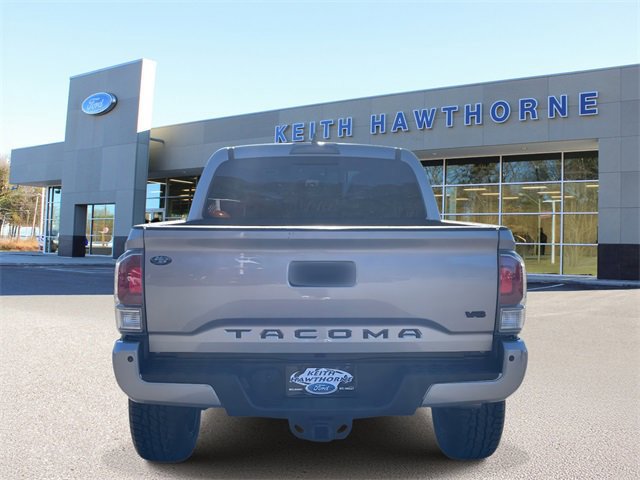 Used 2021 Toyota Tacoma TRD Sport w/ Technology Package image 3