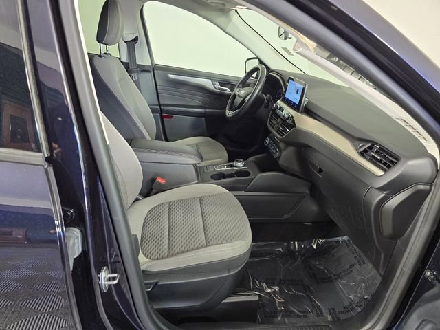 Certified 2021 Ford Escape SE w/ SE Sport Appearance Package image 11