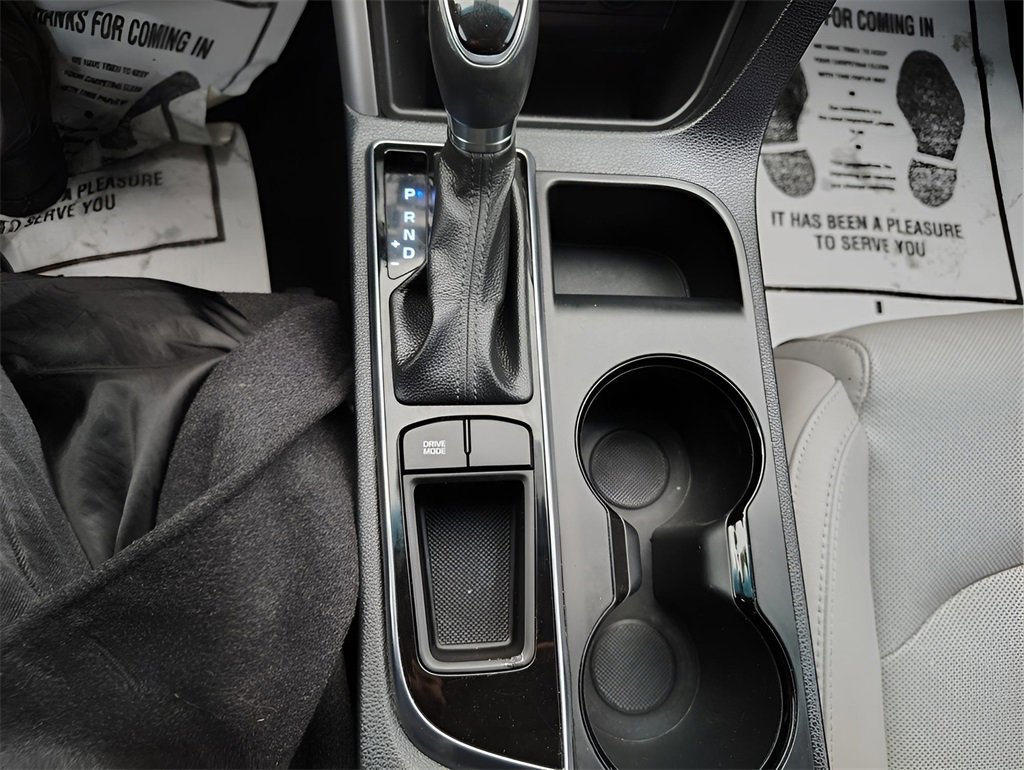 Used 2017 Hyundai Sonata Limited w/ Tech Package 03 image 19