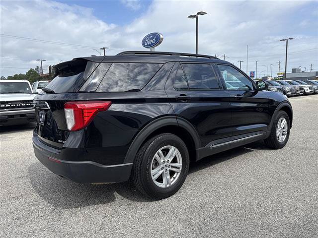 Certified 2022 Ford Explorer XLT AWD/4WD image 3