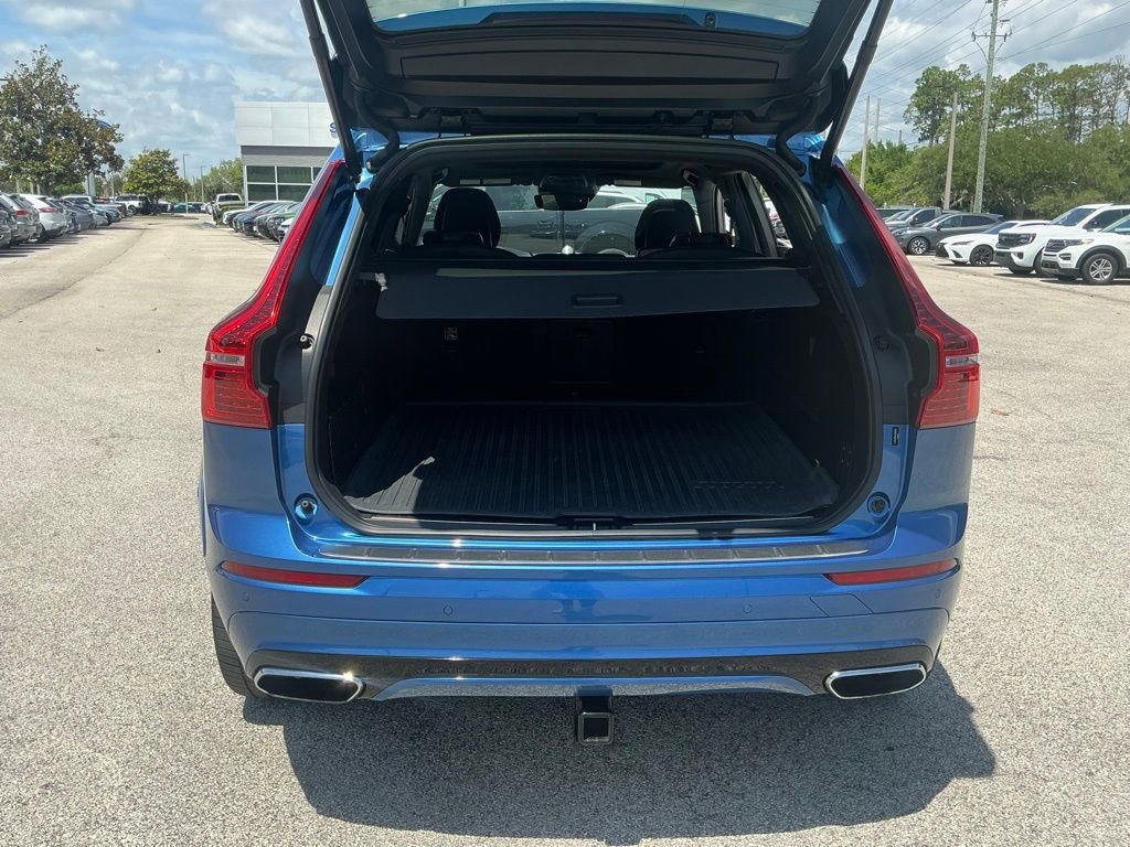 Used 2018 Volvo XC60 T6 R-Design w/ Convenience Package AWD/4WD image 18