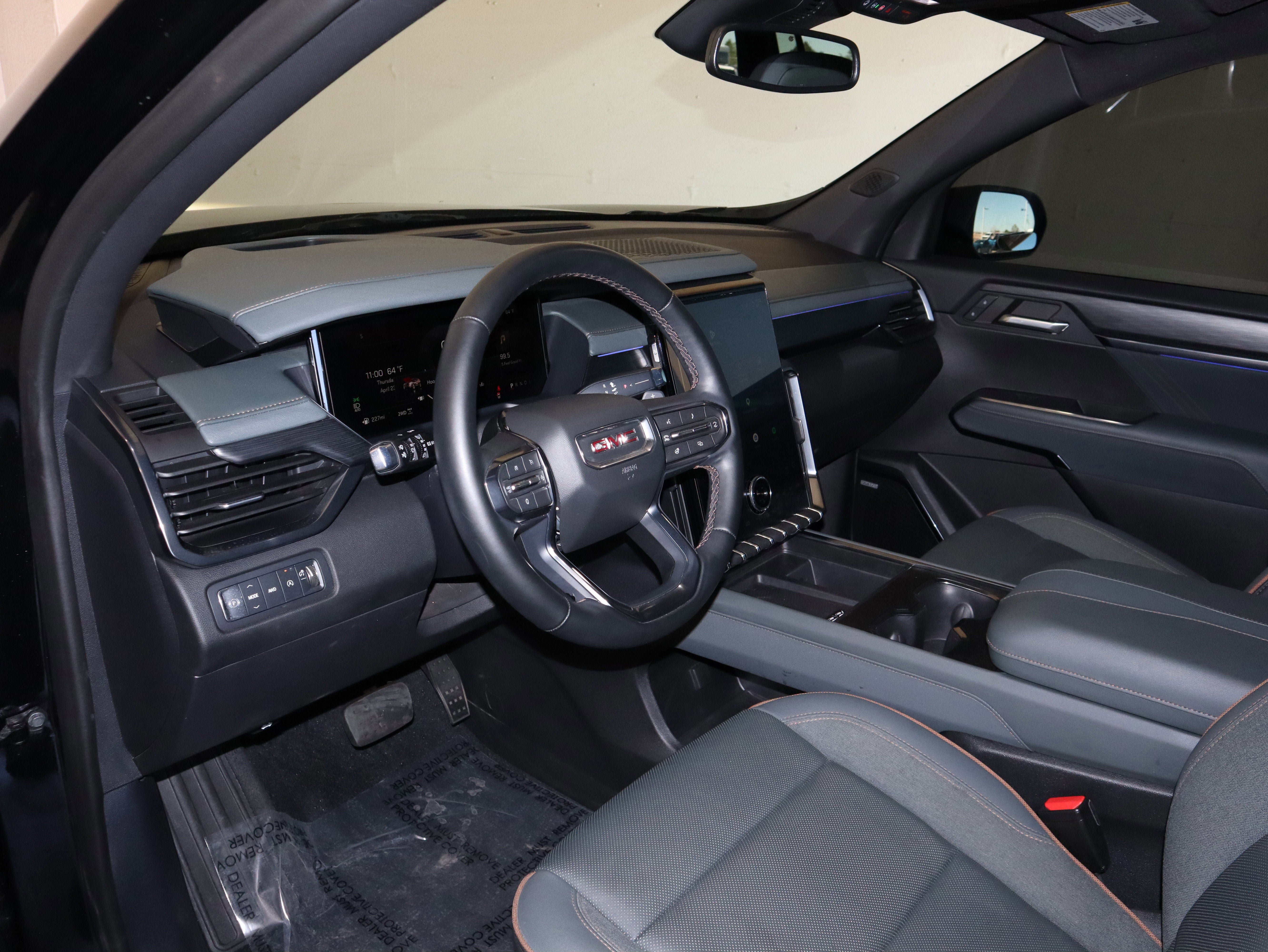 Used 2024 GMC Acadia AT4 w/ Luxury Package AWD/4WD image 21