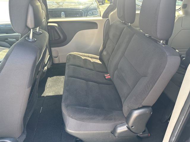 Used 2018 Dodge Grand Caravan SE FWD image 7