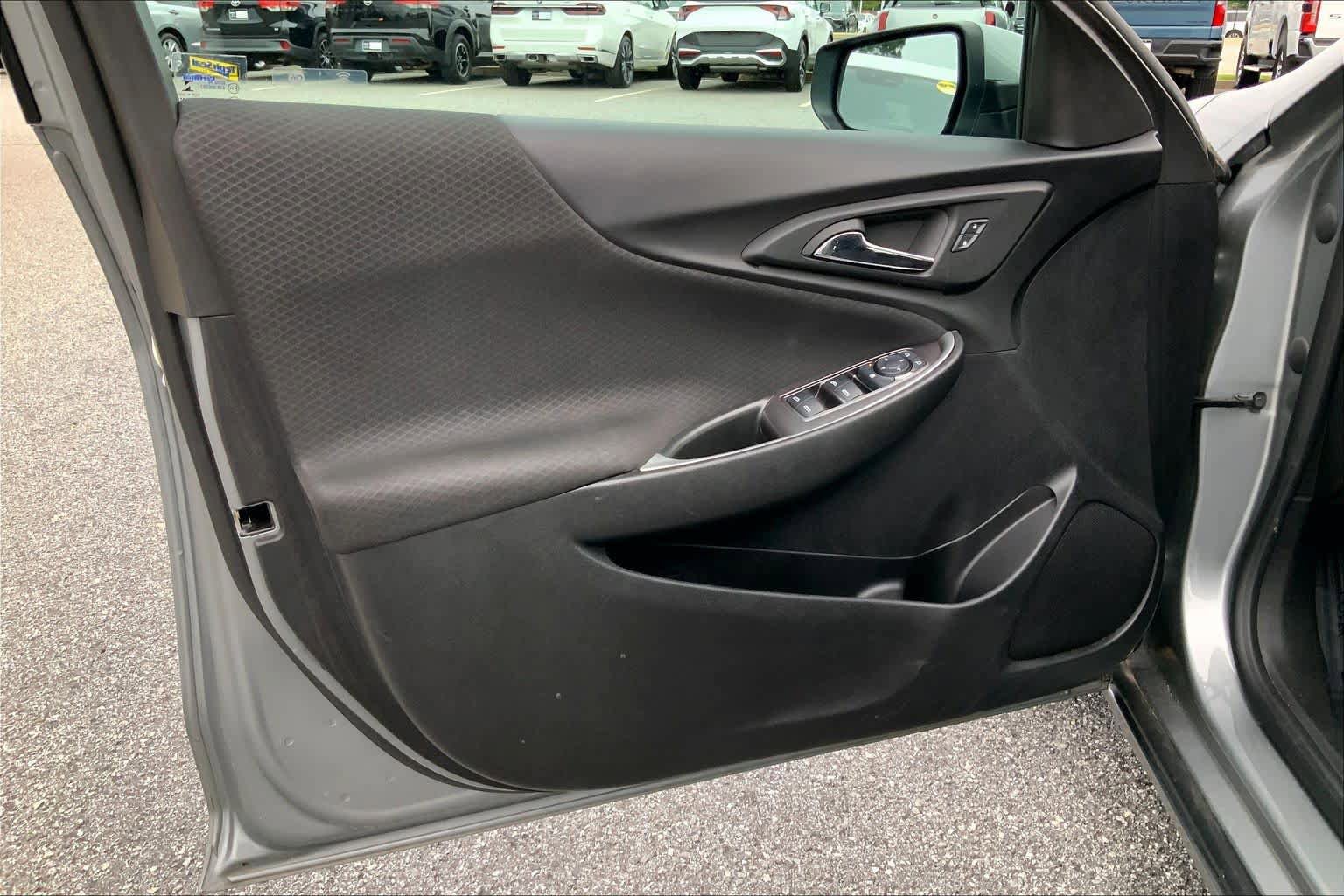 Used 2024 Chevrolet Malibu LT FWD image 22