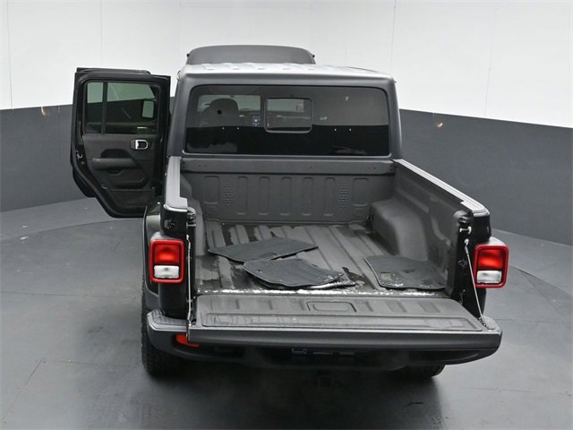 Used 2021 Jeep Gladiator Overland w/ Cold Weather Group image 47