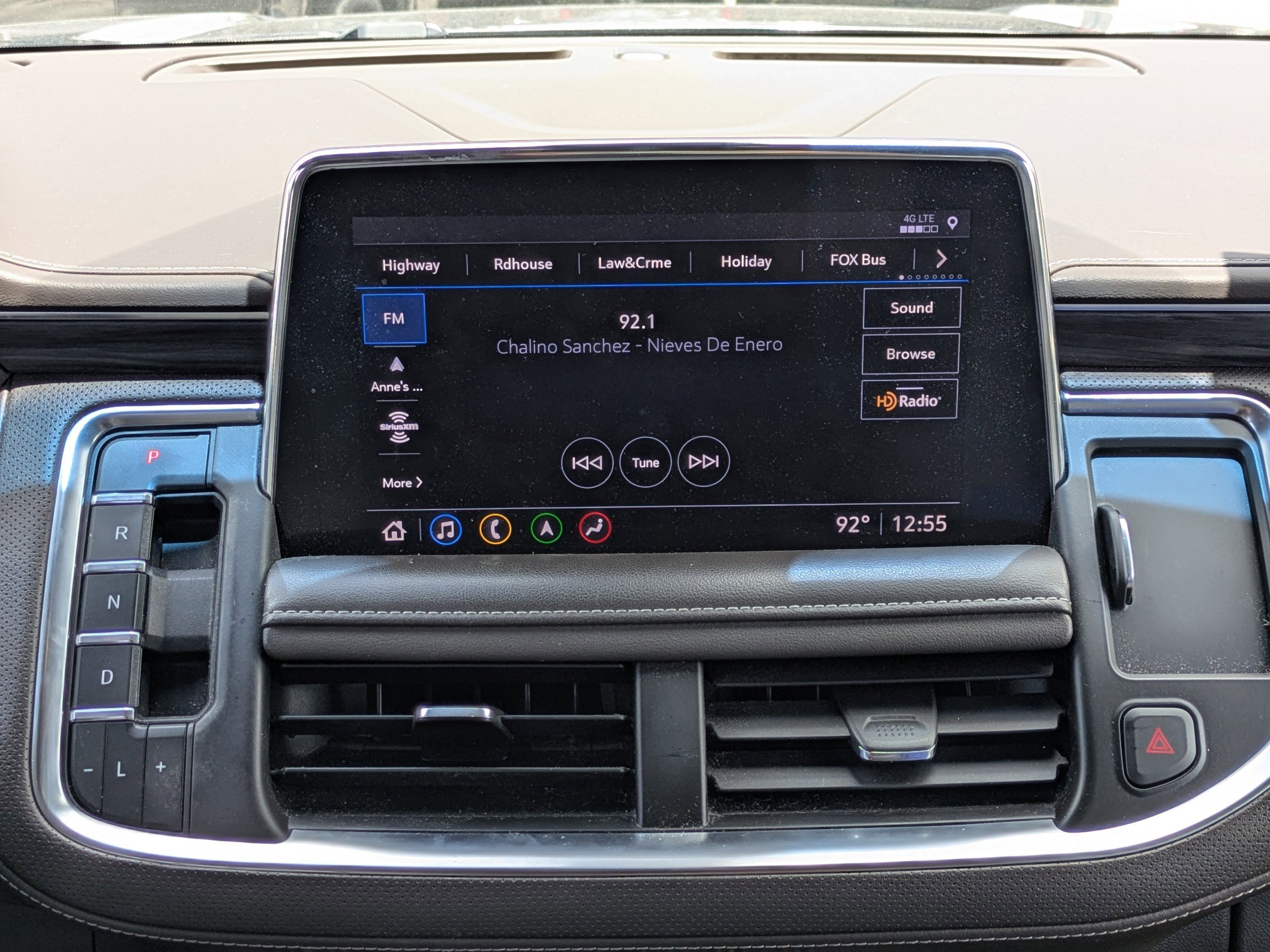 Used 2021 GMC Yukon SLT w/ SLT Premium Package AWD/4WD image 18