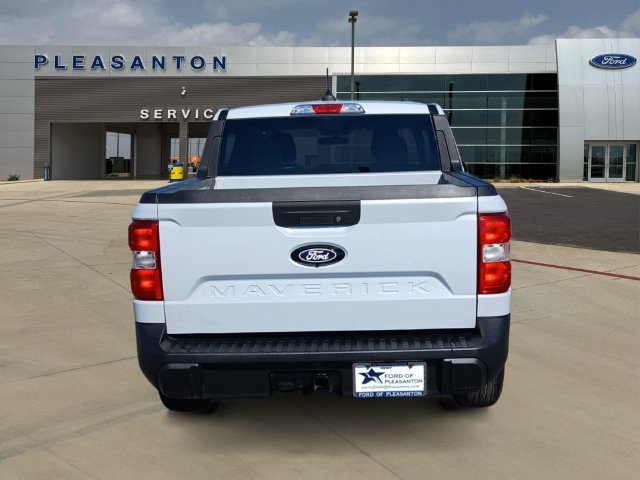 Certified 2025 Ford Maverick XLT w/ Equipment Group 302A AWD/4WD image 4