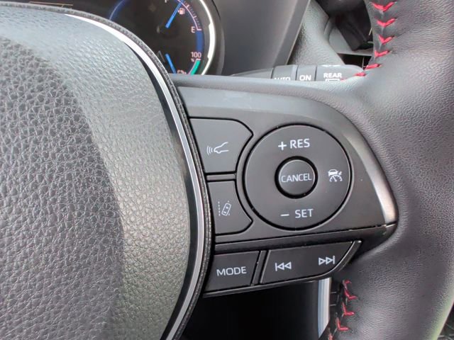 Used 2022 Toyota RAV4 SE w/ Weather & Moonroof Package AWD/4WD image 25