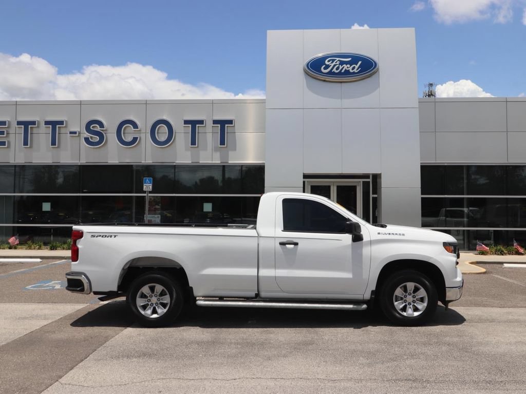 Used 2025 Chevrolet Silverado 1500 W/T RWD image 15