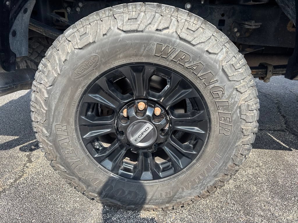 Certified 2019 Ford F350 Lariat w/ Chrome Package AWD/4WD image 17