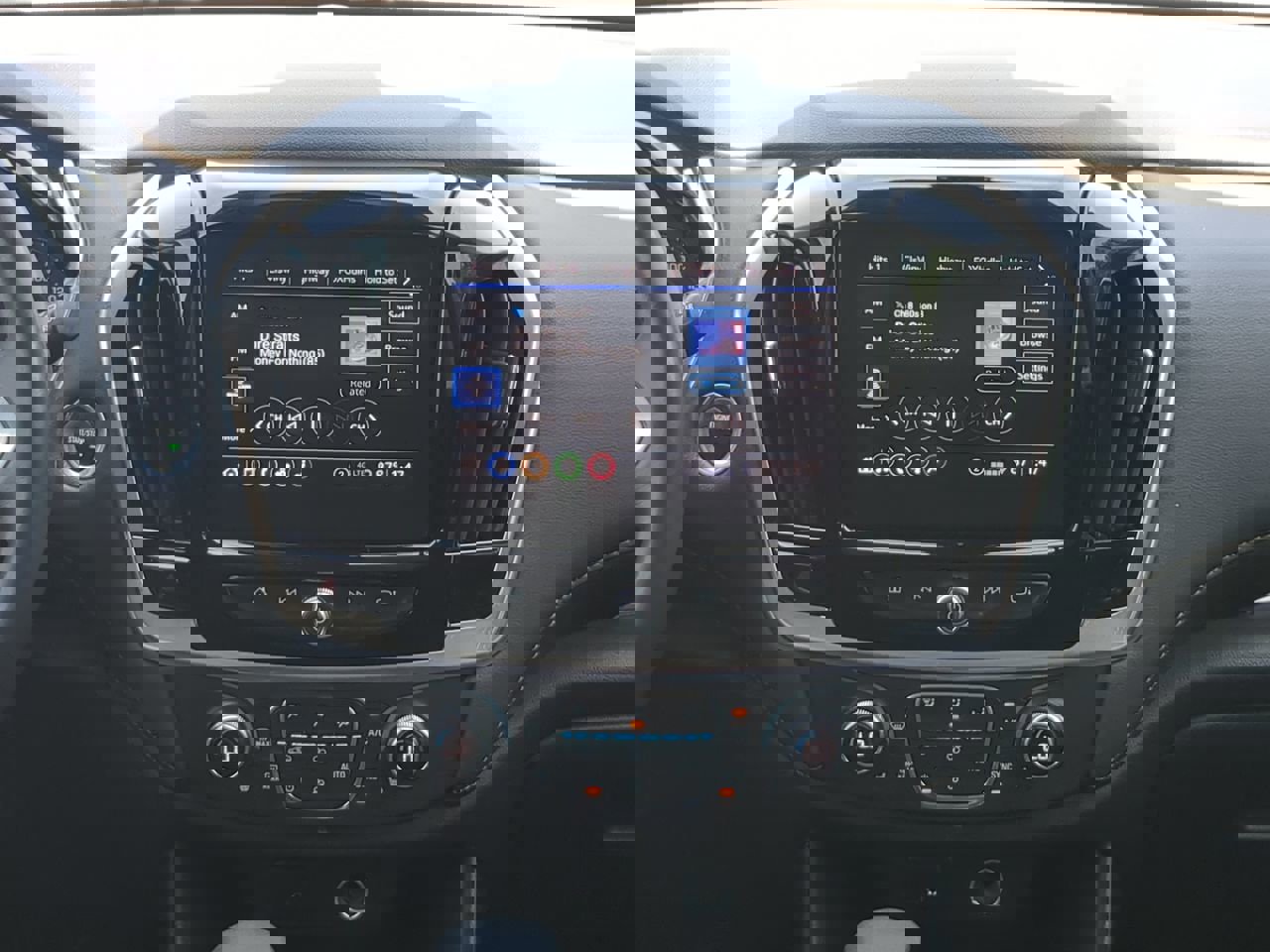 Used 2021 Chevrolet Traverse LT image 16