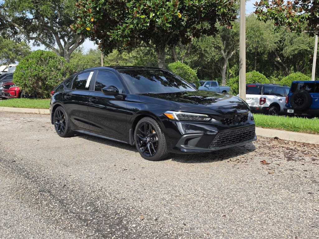 Used 2023 Honda Civic Sport image 2