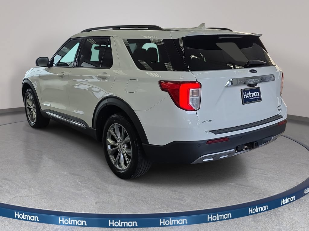 Certified 2022 Ford Explorer XLT w/ Equipment Group 202A AWD/4WD image 7