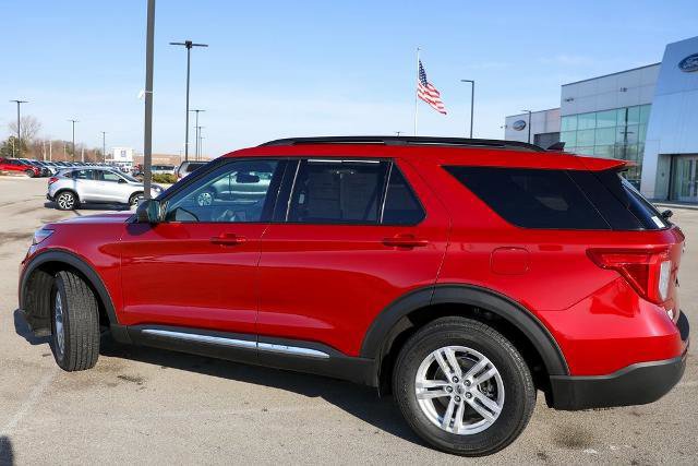 Certified 2021 Ford Explorer XLT w/ Equipment Group 202A image 5