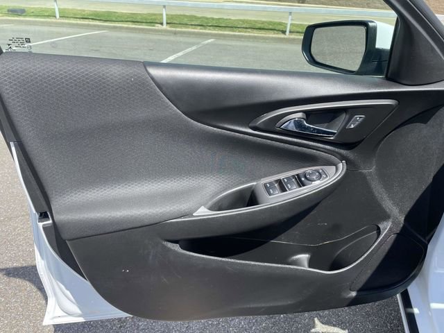 Used 2025 Chevrolet Malibu LT FWD image 14